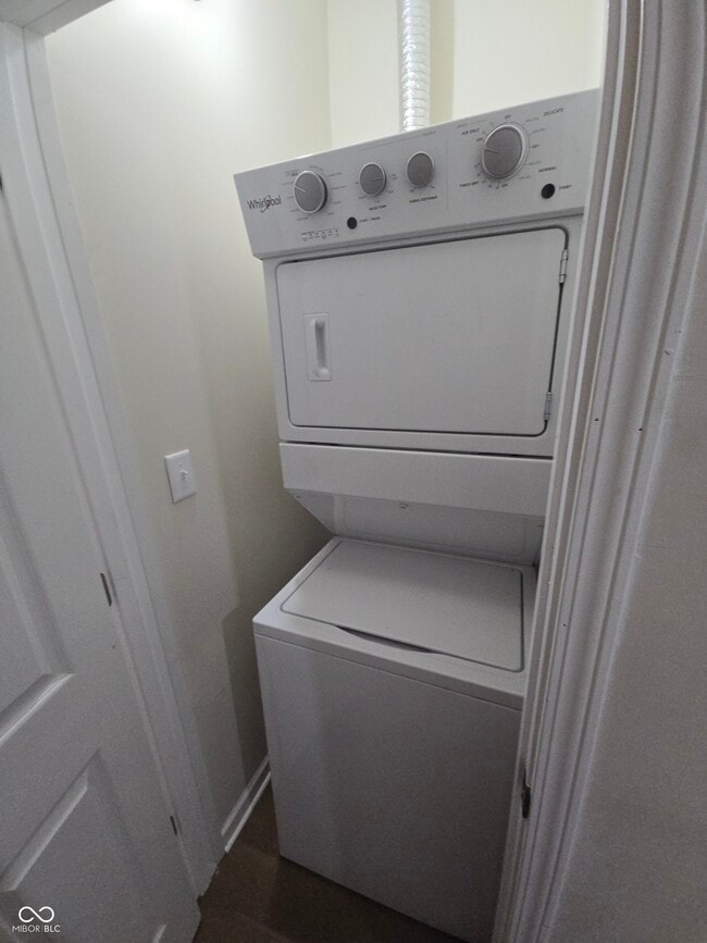 Building Photo - 1728 N Delaware St