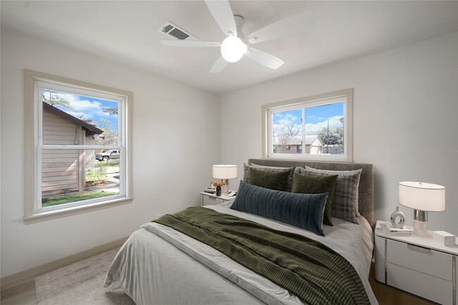 Building Photo - 4022 Marlborough Dr
