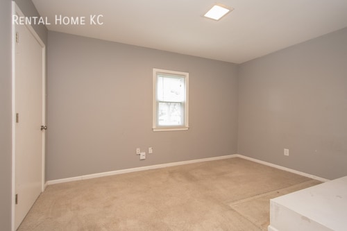 Building Photo - 5101 Hardy-