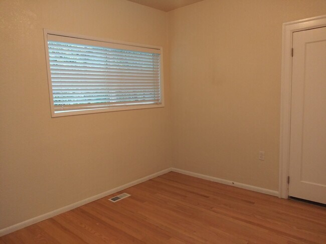 Building Photo - #57-SW Troy