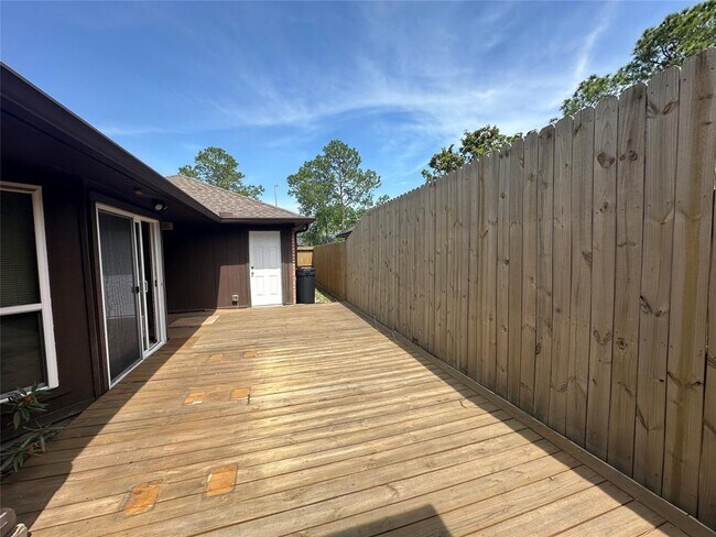 Building Photo - 7310 Treewater Dr