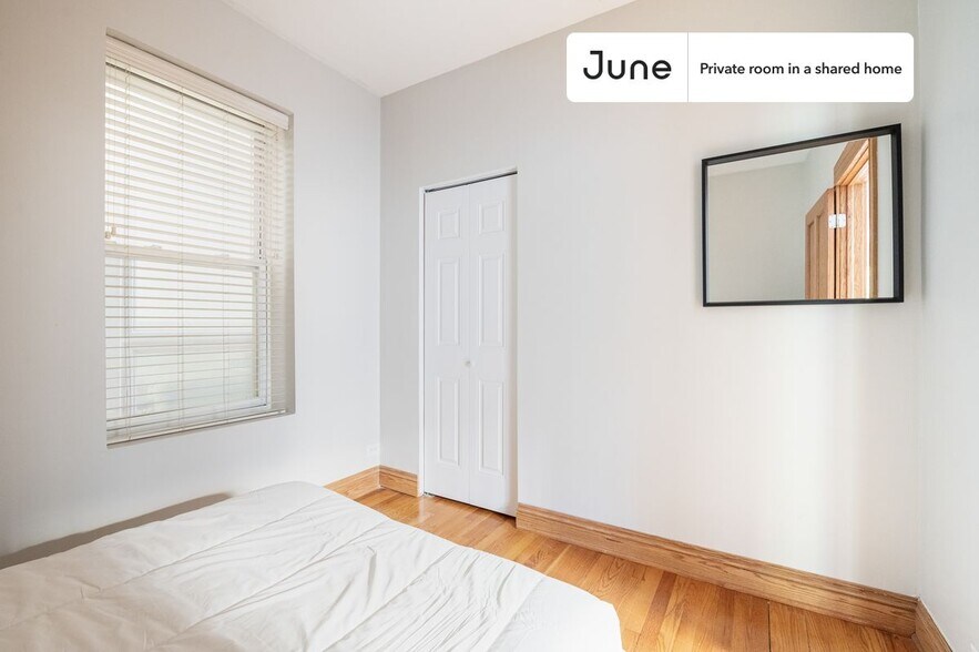 Building Photo - Room in Shared 4 bed/2 bath home
