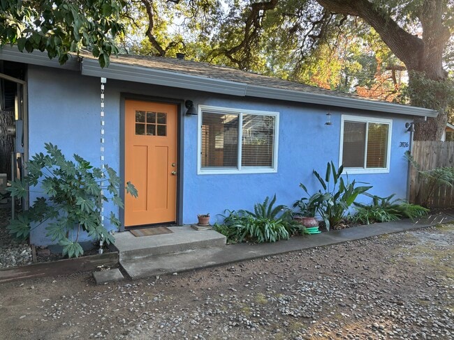 Building Photo - 3926 7th Ave