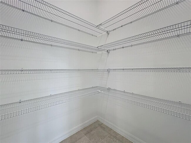 Building Photo - 1679 Meadowlark Dr