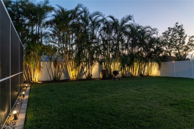 Building Photo - 2208 Viscaya Pkwy