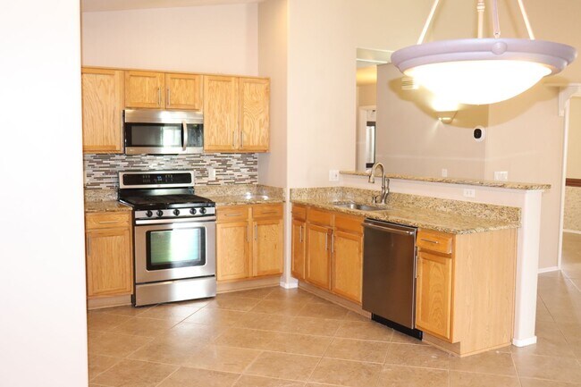 Building Photo - 4943 W Rosebay Dr