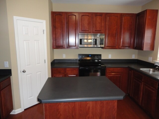 Building Photo - 2601 Framer Ln
