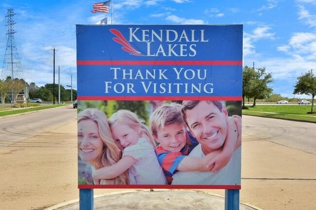 Building Photo - 388 Kendall Crest Dr