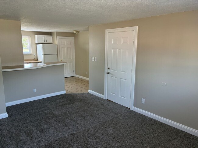 Building Photo - 4806 Northcrest Dr
