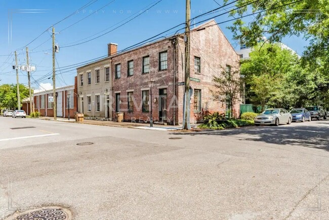 Building Photo - 163 State St