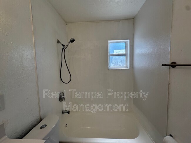 Building Photo - 626 31st St S