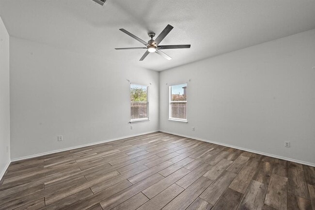 Building Photo - 11729 Channing Dr
