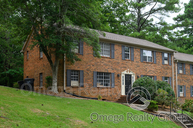 Primary Photo - 2042 Montreat Cir