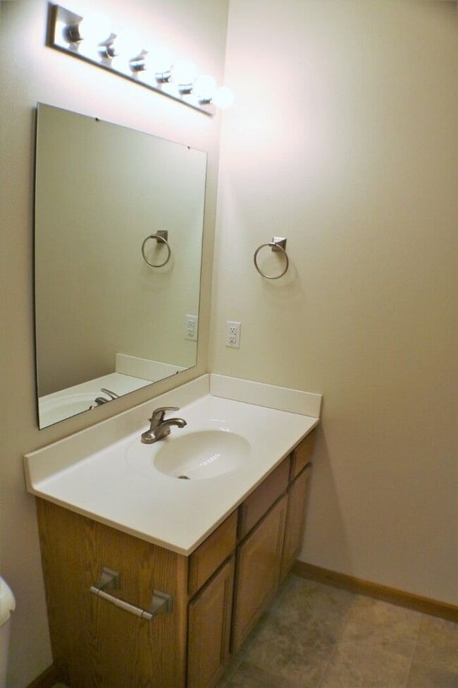 Building Photo - $1,225 | 1 Bedroom +Bonus Room, 1 Bathroom Condo | Pet Friendly* | Available for August 1st, 2026...