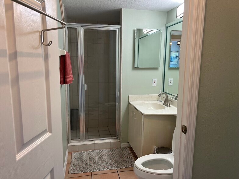 Second Bathroom - 1096 Woodshire Ln