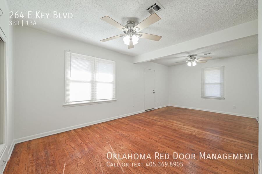 Building Photo - 264 E Key Blvd