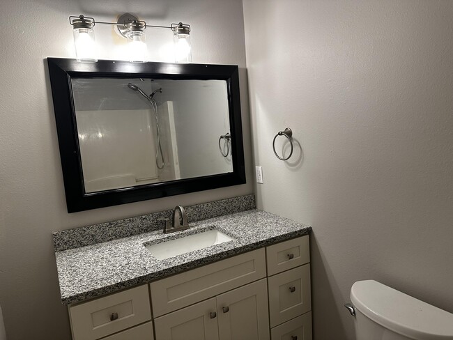 Building Photo - 2987 Windsor Cir