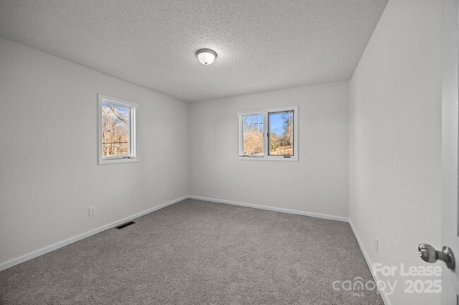 Building Photo - 130 Boulder Dr