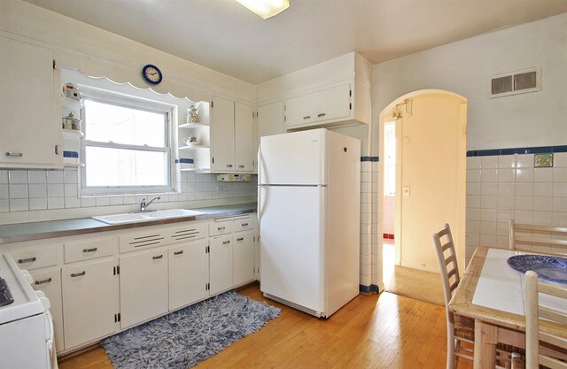 Building Photo - 6319 N Spokane Ave