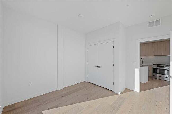 Building Photo - 2209 S 1st St