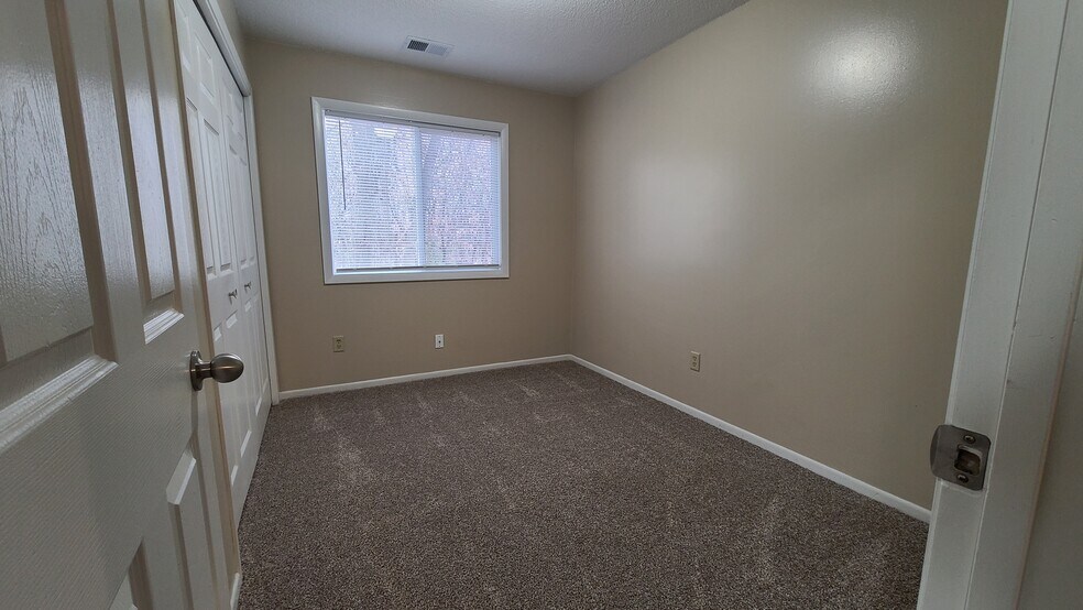 Building Photo - 1497 4th St W