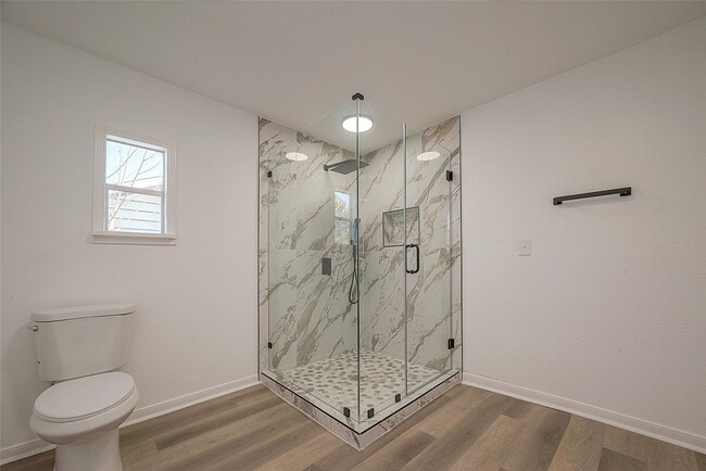 Building Photo - 3320 Hays St