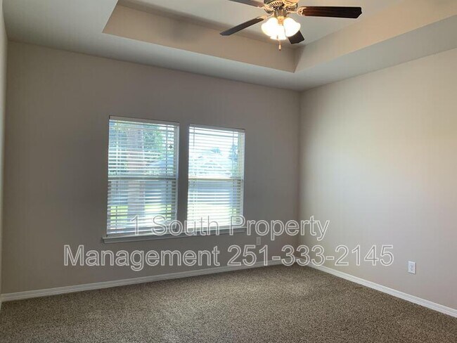 Building Photo - 8591 Prince Ct