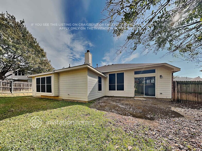 Building Photo - 2003 Walnut Hills Ln