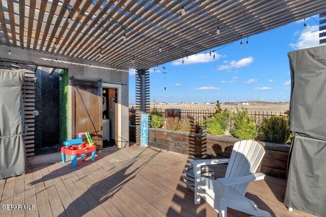 Building Photo - 12292 Fresh Water Dr