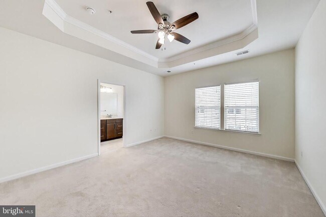 Building Photo - 13404 Waterford Hills Boulevard