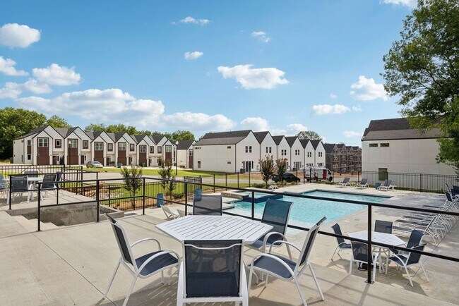 Building Photo - BRAND NEW LUXURY 3 BEDROOM 2.5 BATH TOWNHO...