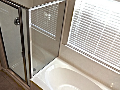 Building Photo - 135 Voyager Cv