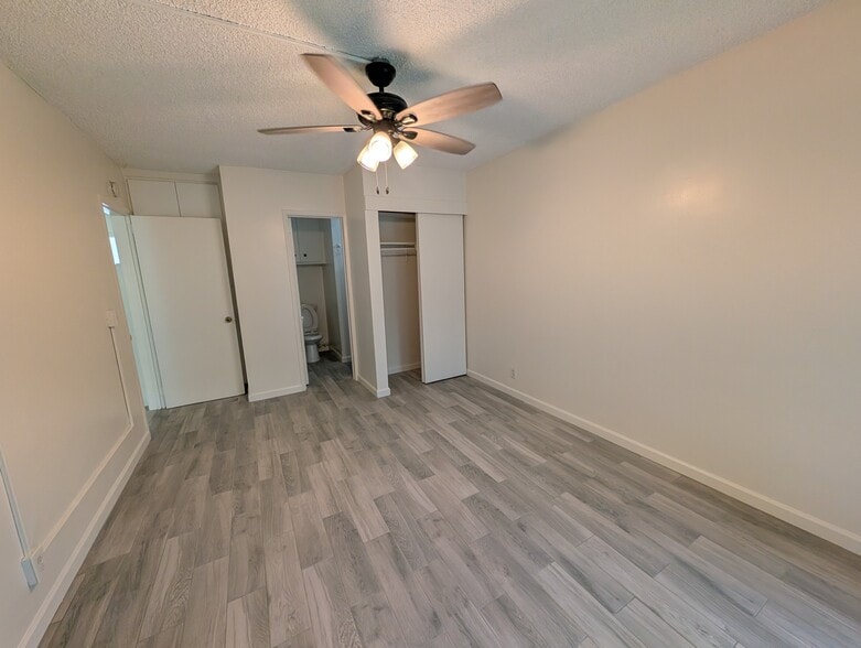 Building Photo - 11752 Coldbrook Ave