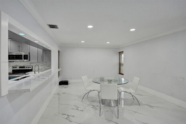 Building Photo - 8350 NW 15th Ct