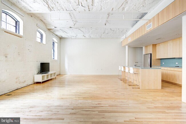 Building Photo - 437 New York Ave NW