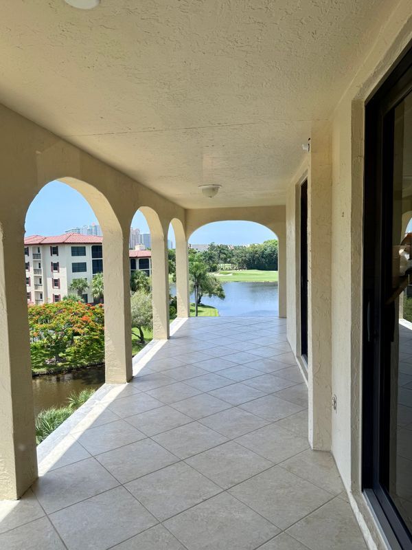 Building Photo - 6020 Pelican Bay Blvd