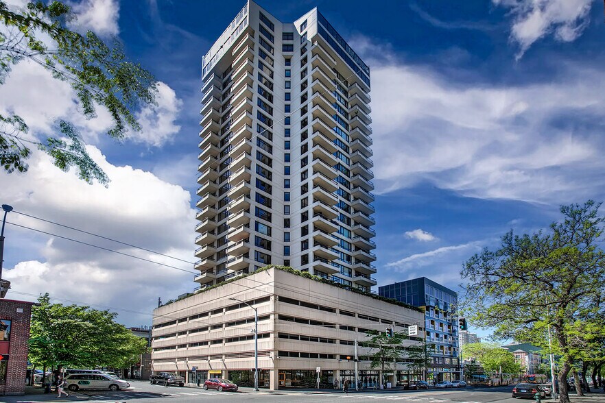 Building Photo - 2201 3rd Ave