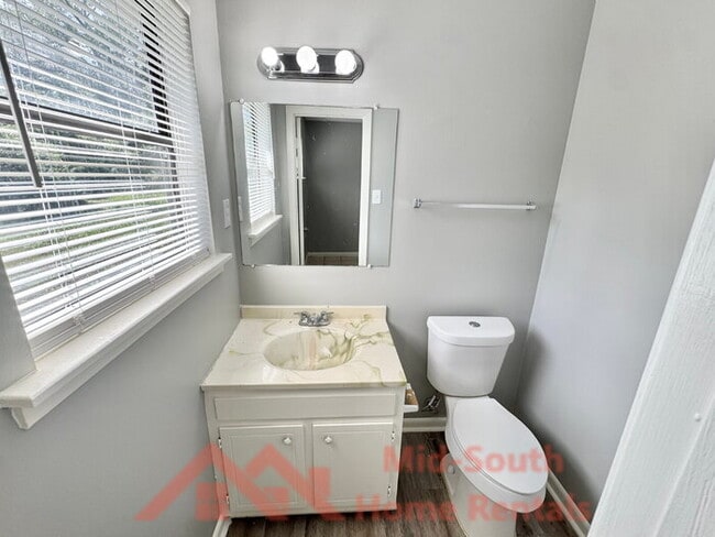 Building Photo - 5168 Corkwood Dr