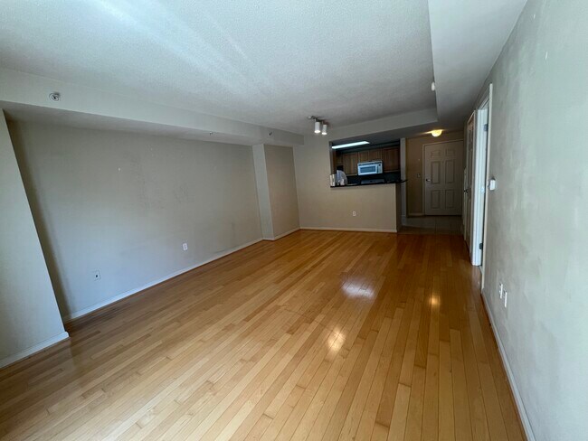 Building Photo - 2726 Gallows Rd