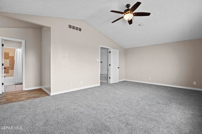 Building Photo - 13713 Paseo del Mar Dr