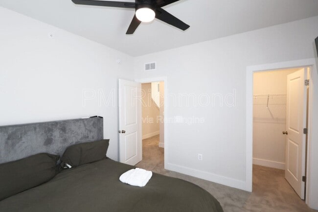 Building Photo - 1500 W Moore St