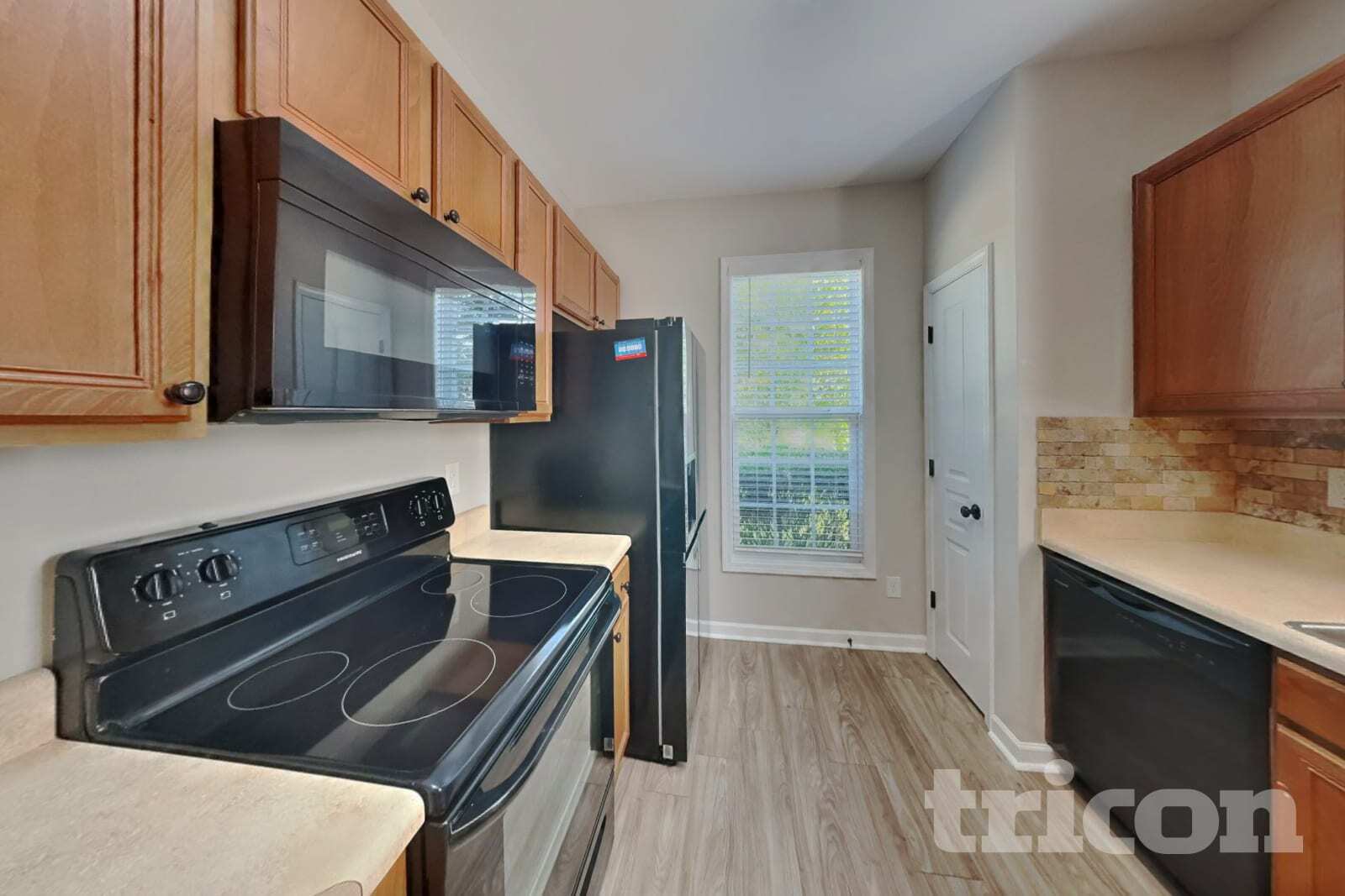Building Photo - 557 McCarthy Dr