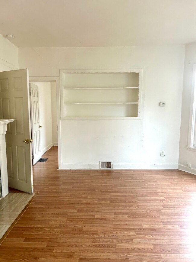 Building Photo - 155 Glenwood Ave