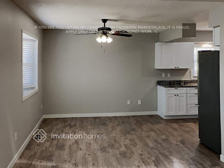 Building Photo - 5718 W 17th St