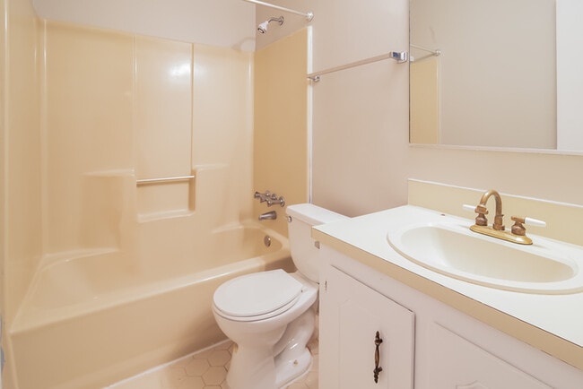 Building Photo - 108 Totem Ct