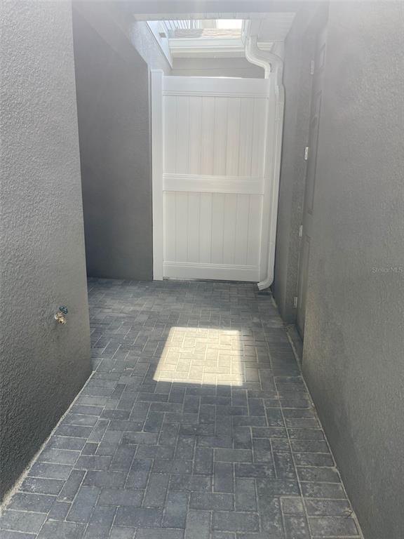 Building Photo - 1260 Stockwell Ave