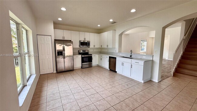 Building Photo - 13843 SW 31st St