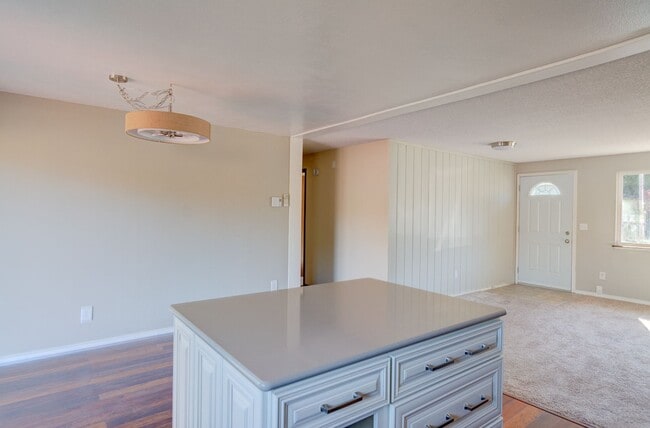 Building Photo - 634 N El Mirador St