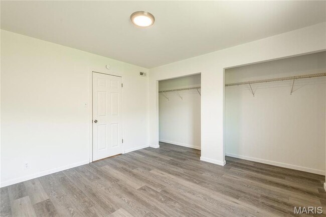 Building Photo - 3017 Pembroke Ln