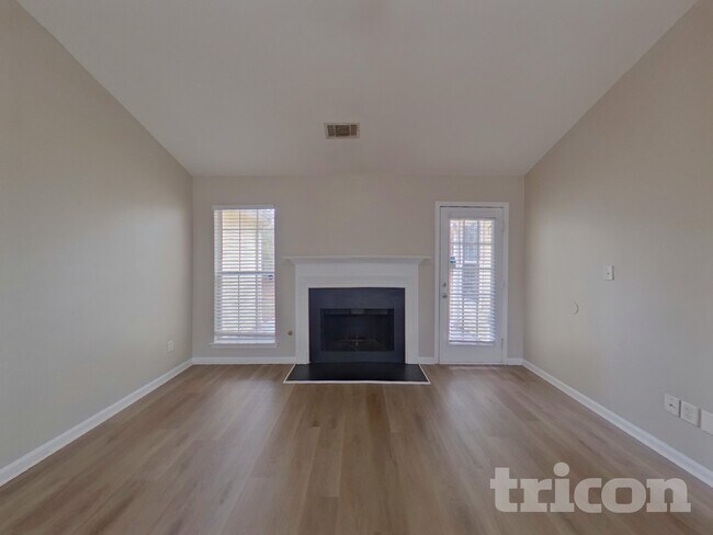 Building Photo - 708 Percevil Point